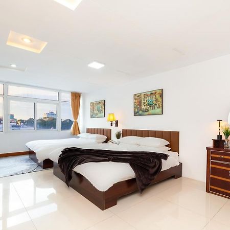 Labar Hotel Saigon Хошимин Екстериор снимка