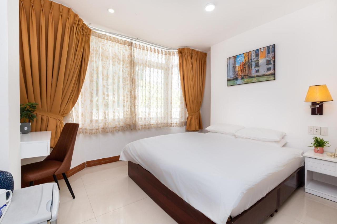 Labar Hotel Saigon Хошимин Екстериор снимка