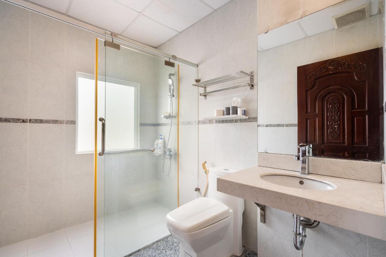 Labar Hotel Saigon Хошимин Екстериор снимка