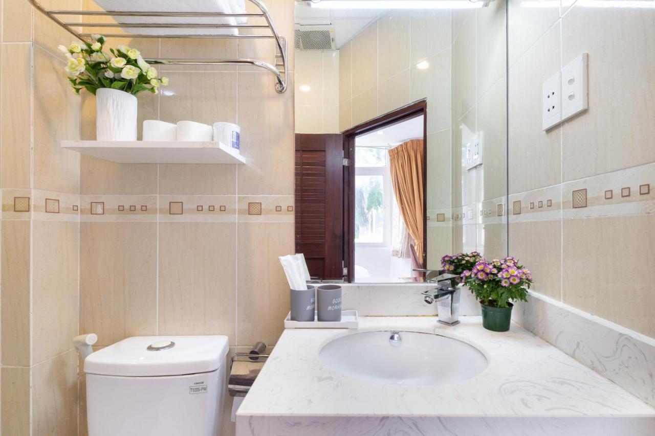 Labar Hotel Saigon Хошимин Екстериор снимка