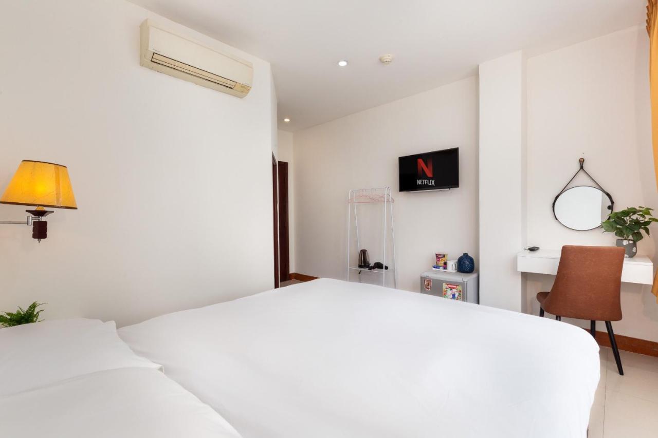 Labar Hotel Saigon Хошимин Екстериор снимка