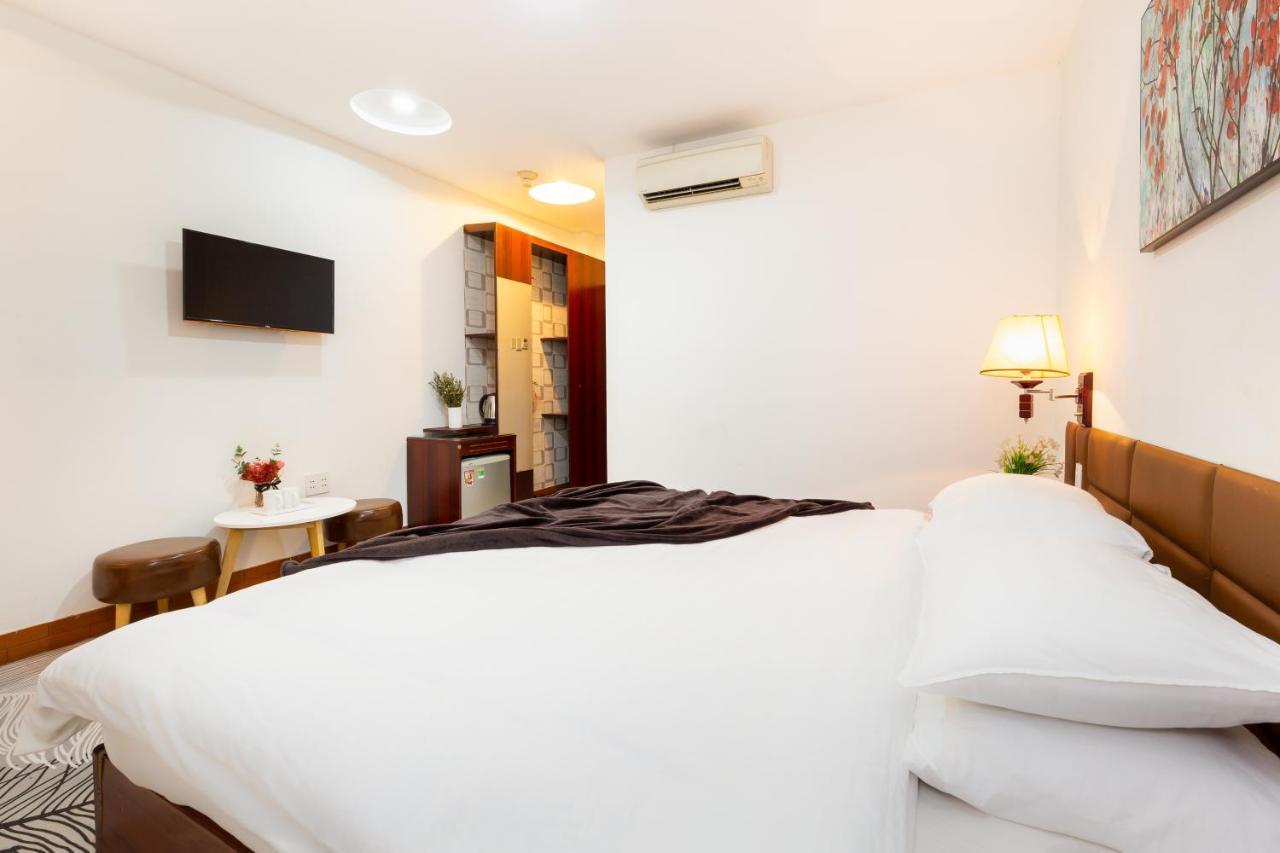 Labar Hotel Saigon Хошимин Екстериор снимка