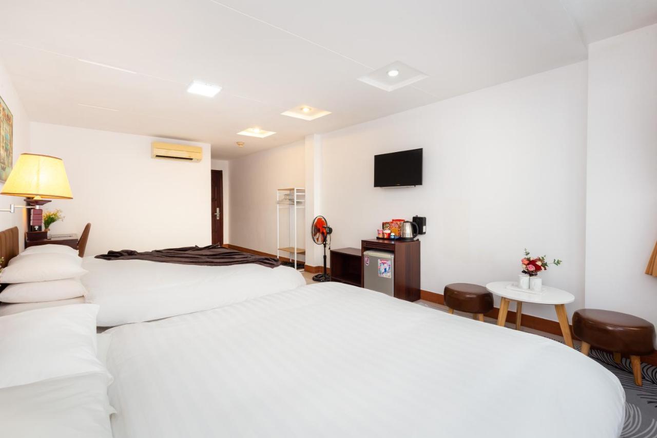 Labar Hotel Saigon Хошимин Екстериор снимка