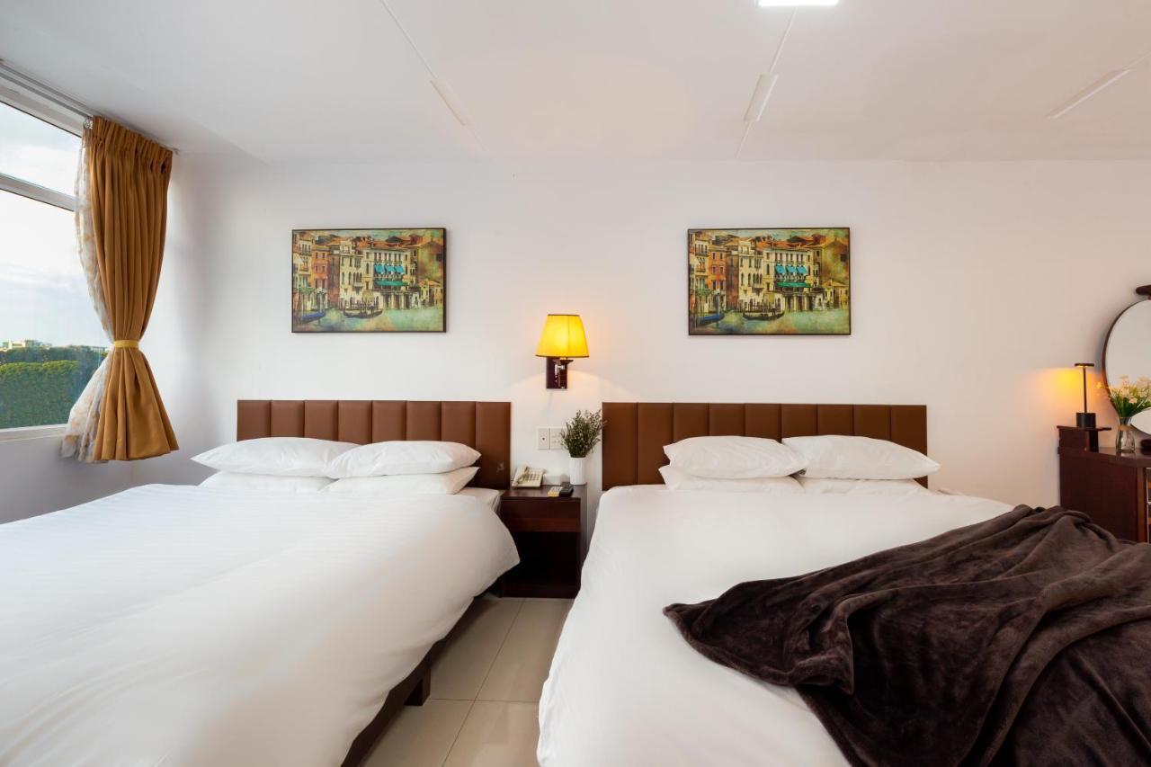 Labar Hotel Saigon Хошимин Екстериор снимка