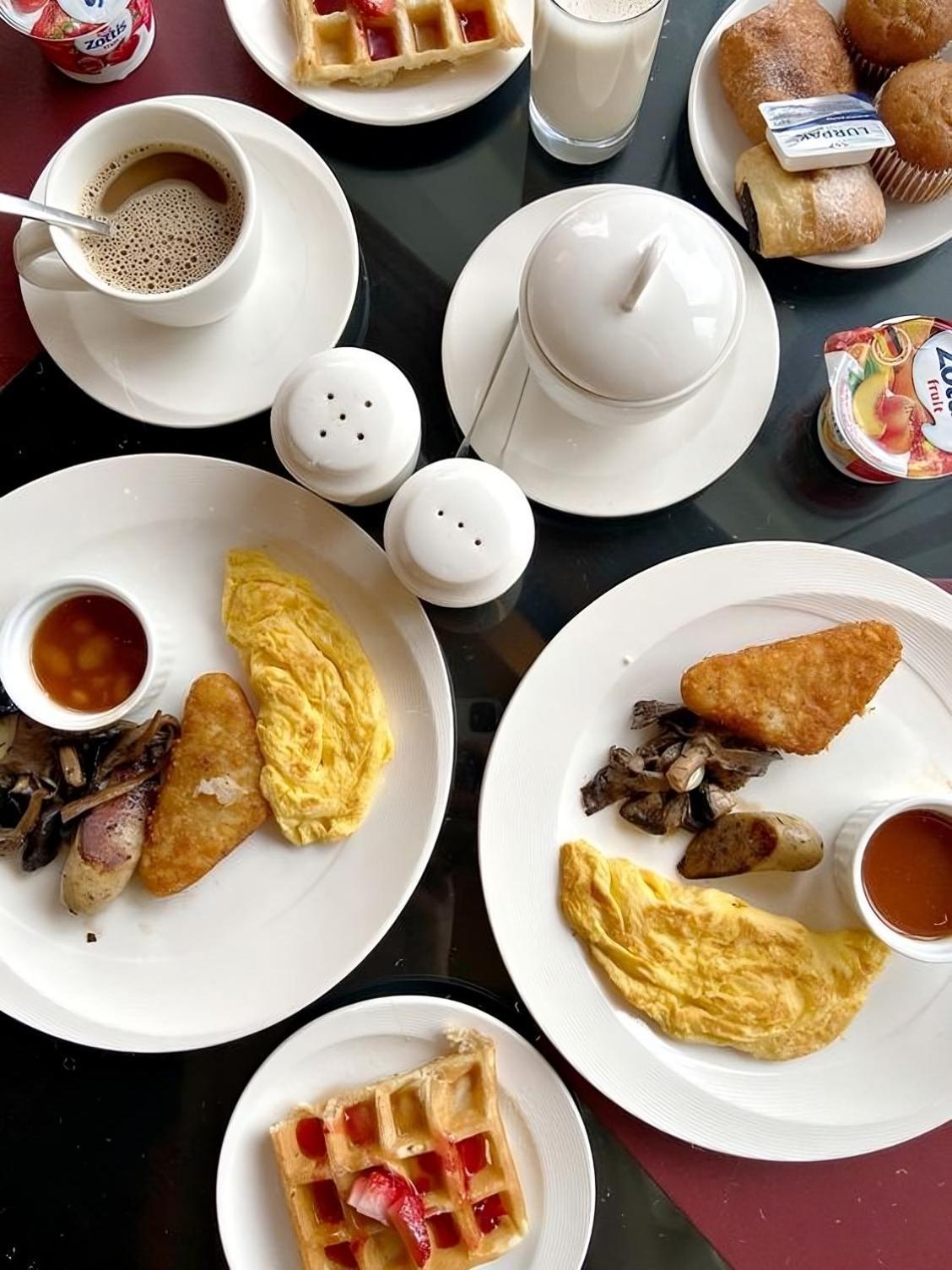 Labar Hotel Saigon Хошимин Екстериор снимка
